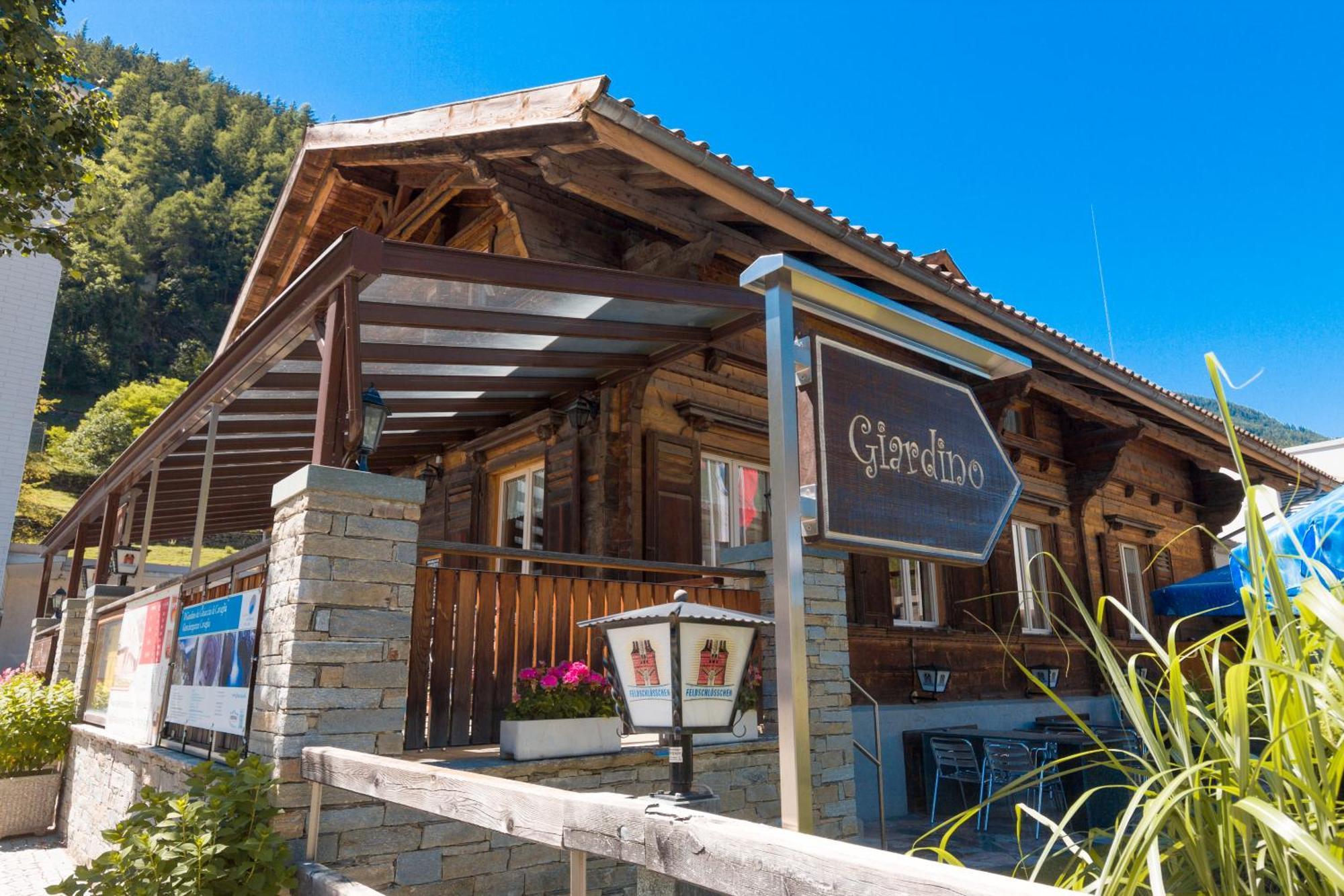 Ristorante Pensione Chalet Stazione Poschiavo Exterior foto